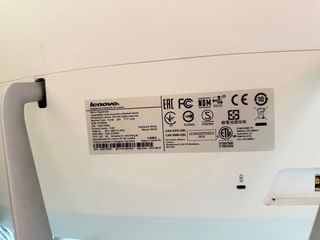 Computer desktop Lenovo Beige