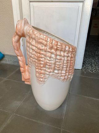 2 Maceteros grandes de cerámica