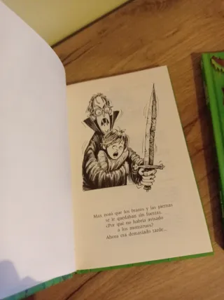 2 libros todos mis monstruos