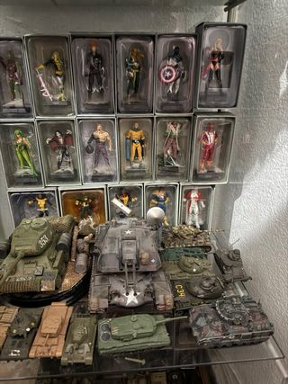 Colección Figuras Marvel y DC