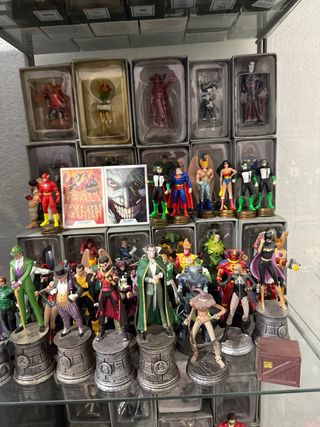 Colección Figuras Marvel y DC