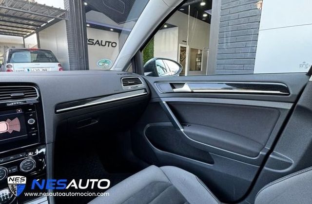 Volkswagen Golf 1.4 TSI R-LINE