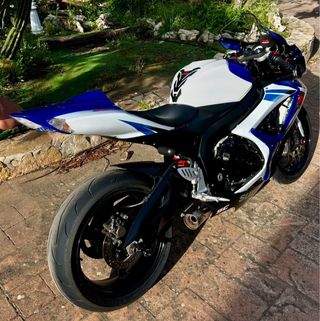 Suzuki GSX-R 750 k6