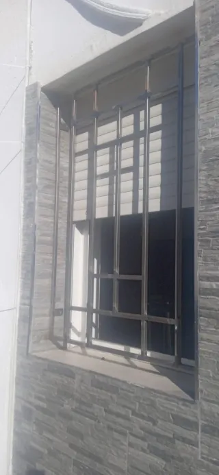 Montaje de muebles de cocina  Montaje de puertas