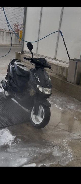 Moto Kymco 49cc Negra Automática #kymco # moto