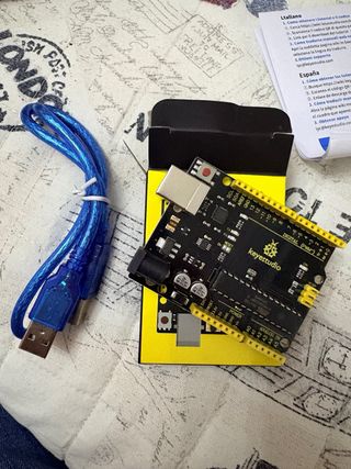 Placa Desarrollo Keyestudio V4.0 + Cable USB