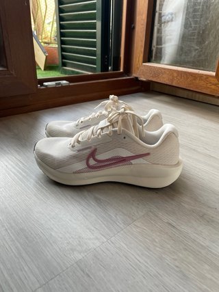 Nike Downshifter 13 Mujer Running Beige/Rosa