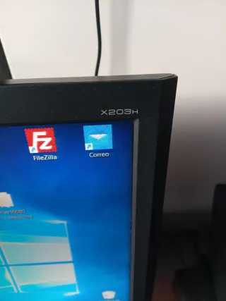 Monitor Acer 20” funcionando perfectamente