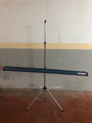 Pantalla portátil modern 130