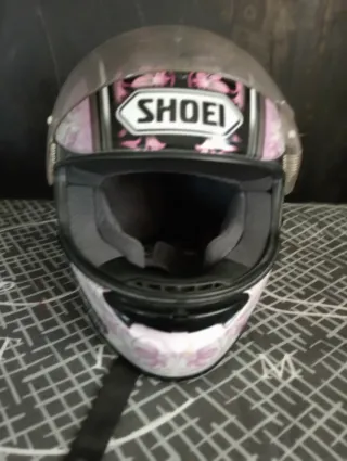 Casco Shoei Negro Flores Rosas Blanco