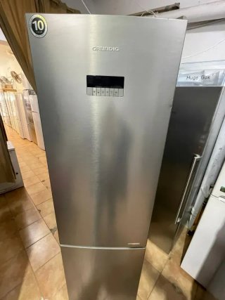Nevera Grundig + garantía+ ; transporte