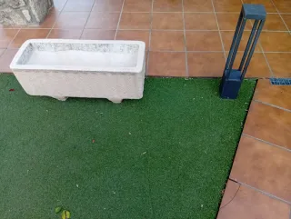2 Jardineras de piedra rectangular
