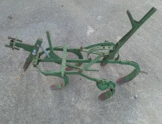 Cultivador para motocultor