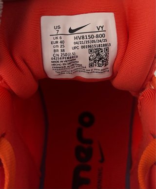 Nike Vomero Plus Naranja/Amarillo Talla 40