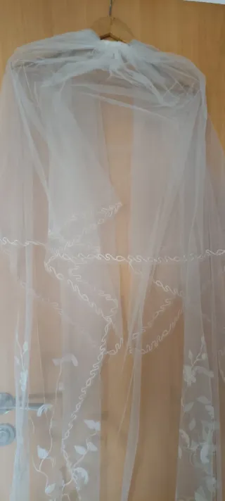 Velo de novia largo