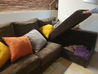 Sofà  3 plazas i chaise longue.Tela antigats
