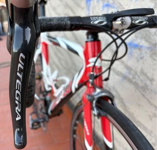 Bicicleta Carretera Carbono SKUALO