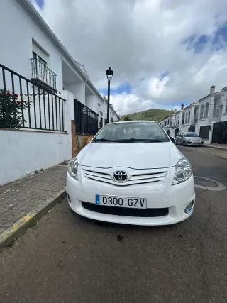 Toyota Auris 2010