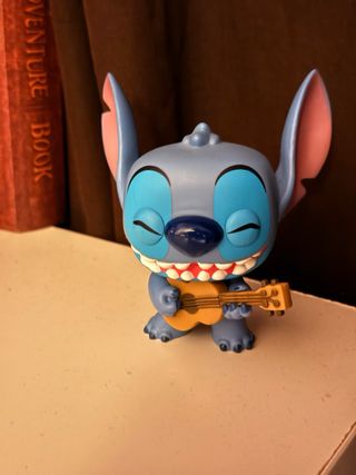 Funko Pop Stitch con Guitarra Disney