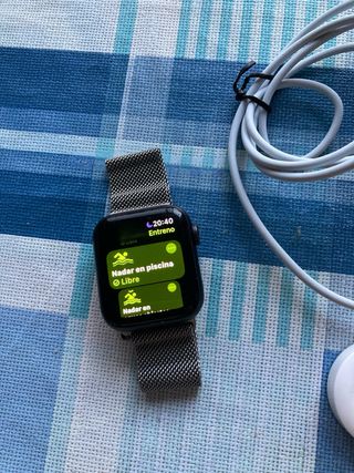 Apple Watch SE 40mm Nike