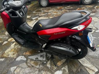 Yamaha NMAX 125cc Roja - Maxi Scooter