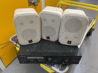 Altavoces JBL Profesionales Beige/Blanco
