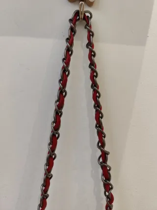 Bolso cadena cuero rojo