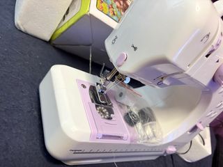 Máquina de coser R.Auren III