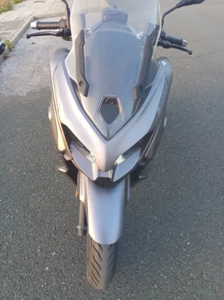 QJ Motor MTX 125 Scooter Gris