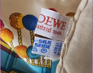 Pañuelo Loewe 100% Seda Vintage Abanicos 85cms