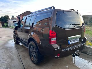 Nissan Pathfinder 2005