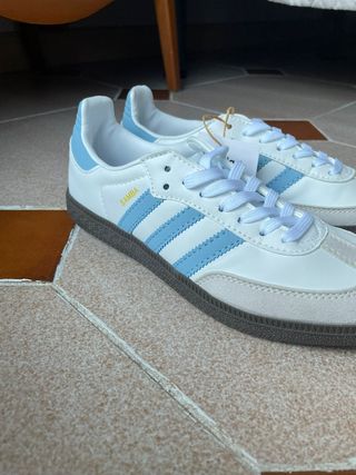 Adidas Samba Blancas y Azules