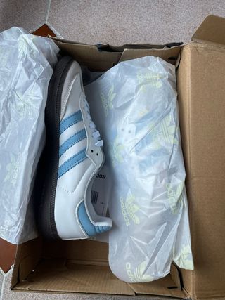 Adidas Samba Blancas y Azules