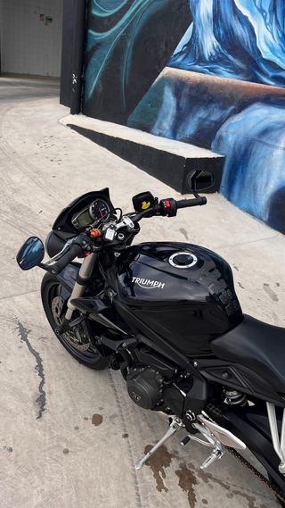 Triumph Street Triple