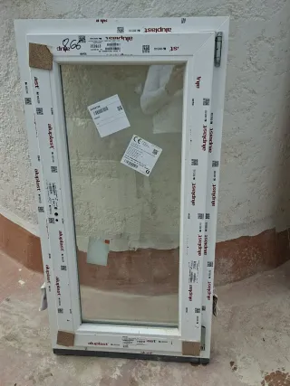 Ventana PVC abatible con cristales climalí