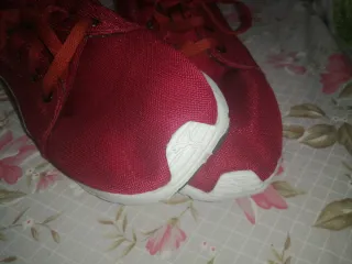 Zapatillas Puma Talla 42.5 Granate