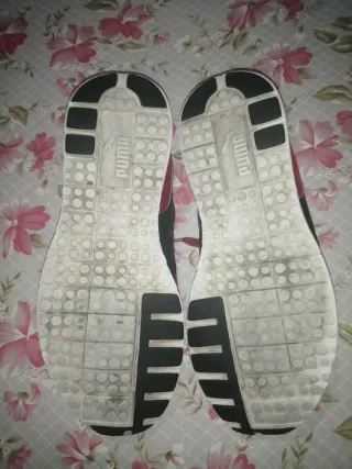 Zapatillas Puma Talla 42.5 Granate