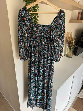 Vestido Springfield floral manga larga