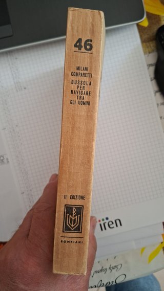 Libro vintage Bussola per navigare tra gli uomini