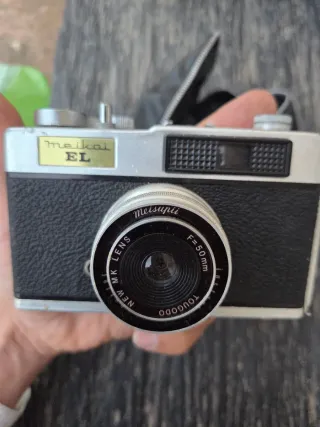 Cámara Meikai EL con funda
