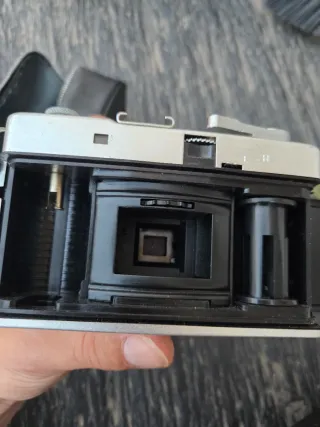 Cámara Meikai EL con funda