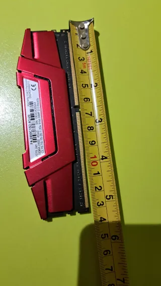 2x G.Skill Ripjaws V DDR4 4GB RAM