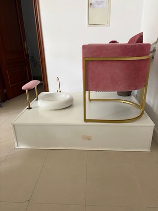 Tarima de pedicura de madera con lavapies