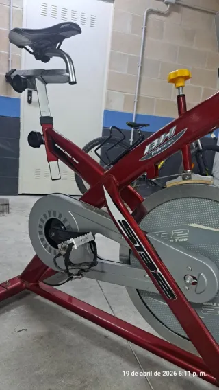 Bicicleta Spinning BH Fitness