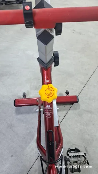 Bicicleta Spinning BH Fitness
