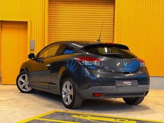 Renault Megane Coupé 1.6 16v 110 Dynamique 3p