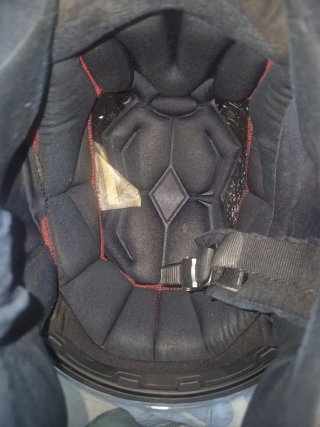 Casco de moto negro