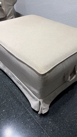 Reposapiés EKTORP con almacenaje Ikea