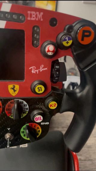 Volante Ferrari Thrustmaster T-GT II