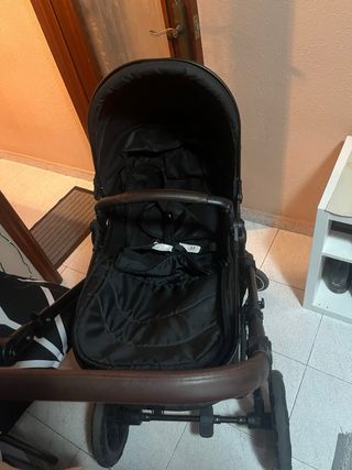 Passeggino per neonati nero